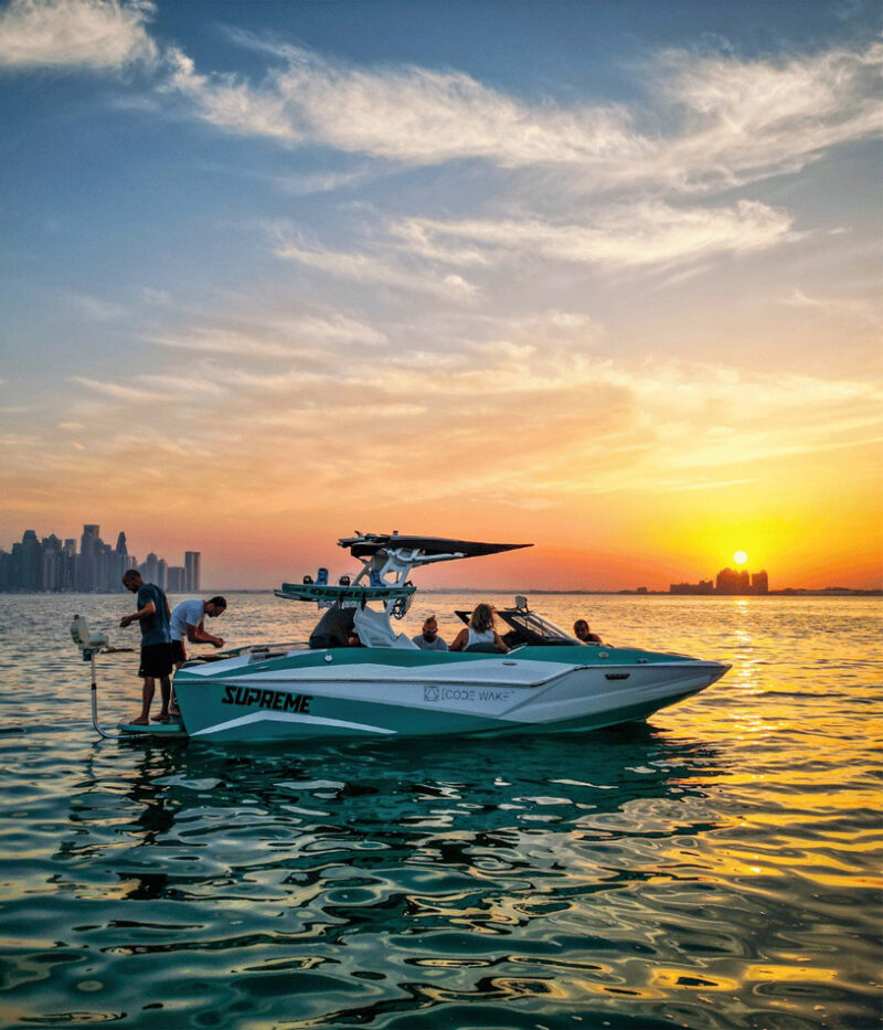 ورزش های آبی Code Wake