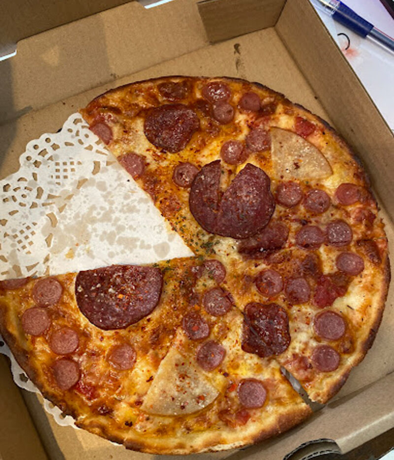 شعبه پیتزا چیلیز سنگاپور