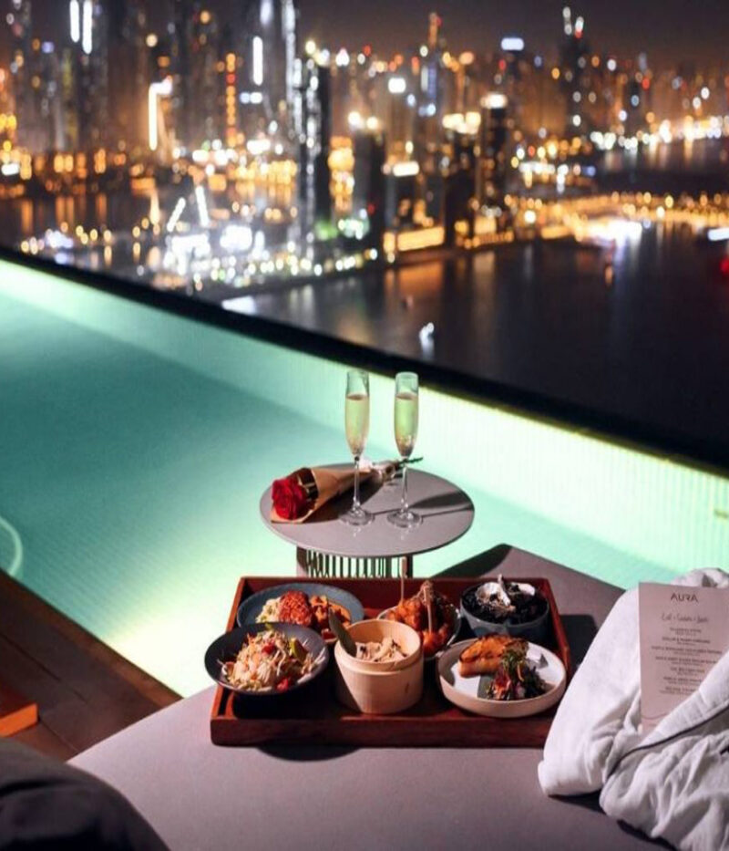 هزینه بلیط استخر اینفینیتی (آئورا) دبی