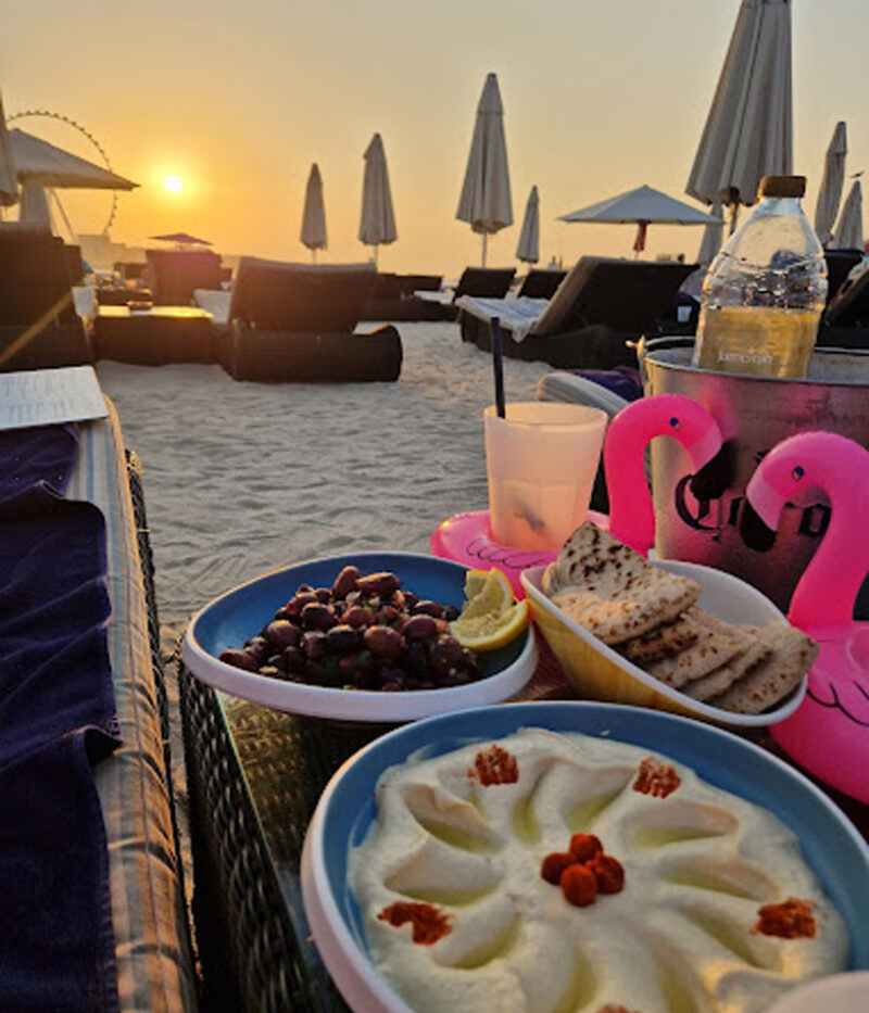 تصاویر کافه رستوران زیرو گراویتی دبی