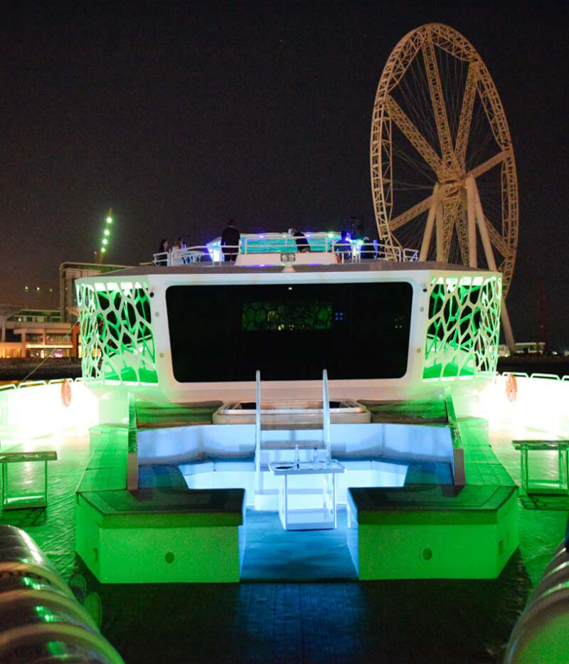 امکانات کشتی لوتوس دبی