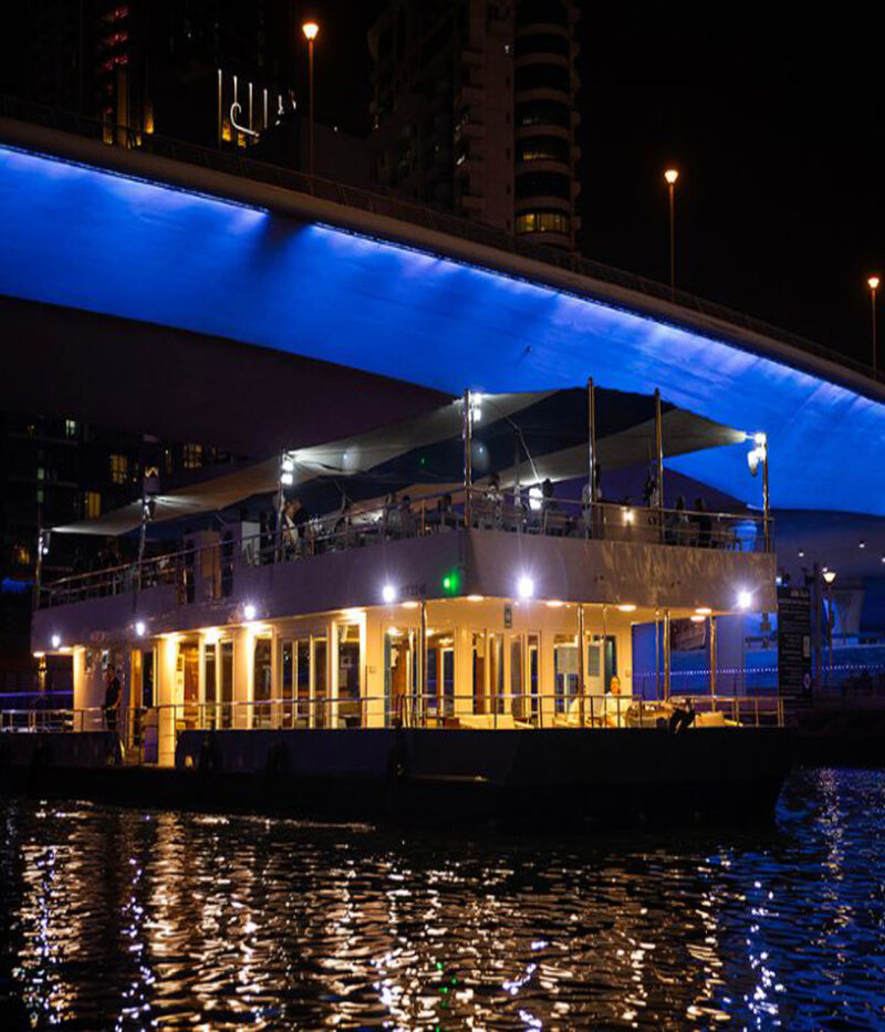 عکس کشتی کاتاماران دبی