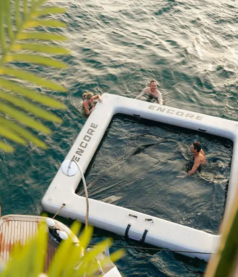 امکانات کشتی سوپر یات 7 ستاره دبی