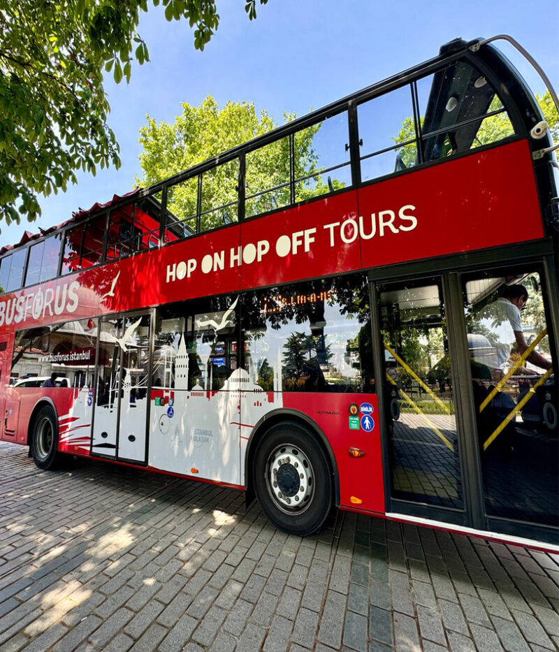 قیمت بلیط تور اتوبوس گردشگری Hop-On-Hop-Off استانبول