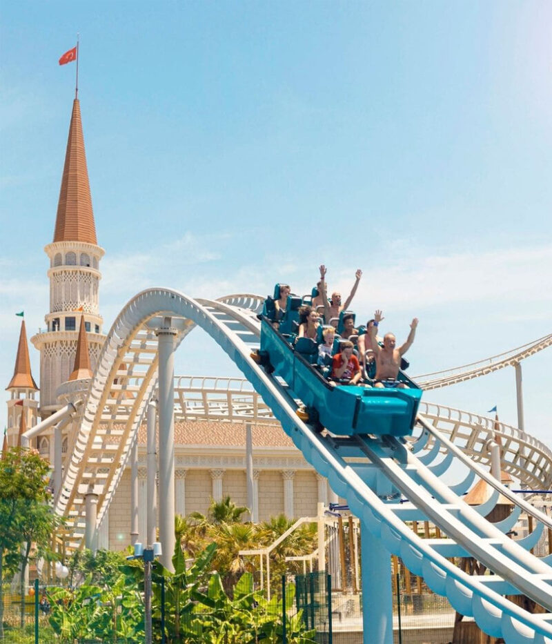 امکانات لند آو لجندز آنتالیا